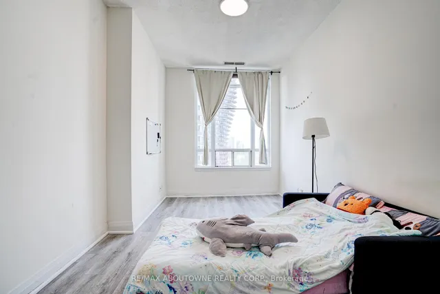 Additional image 19 of 90 Absolute Ave Unit 2705