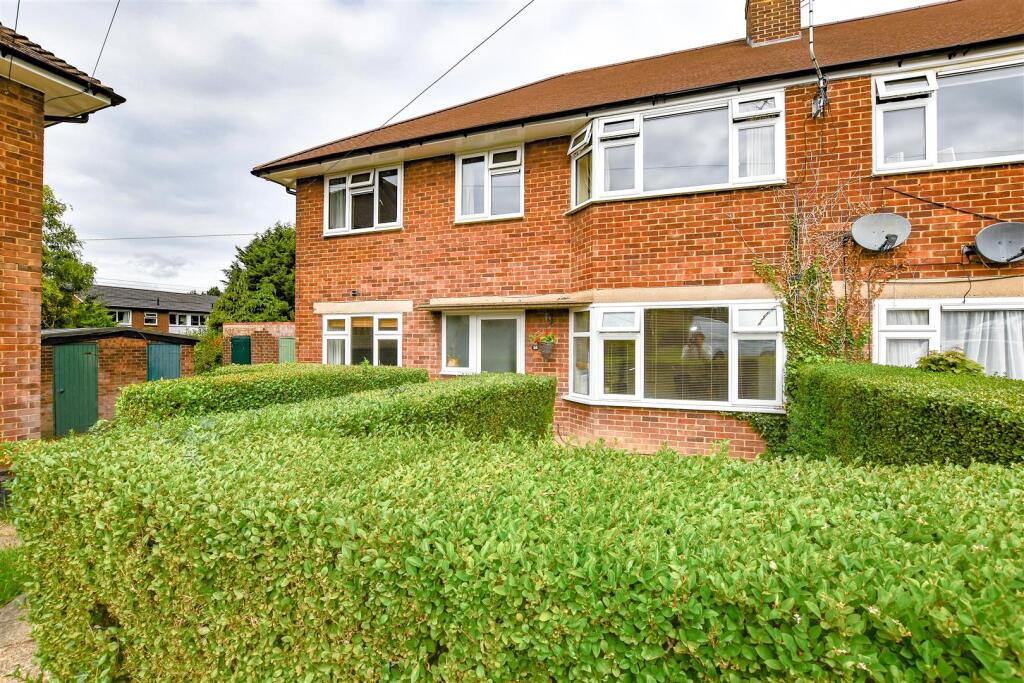 Sanders Close, London Colney, St. Albans