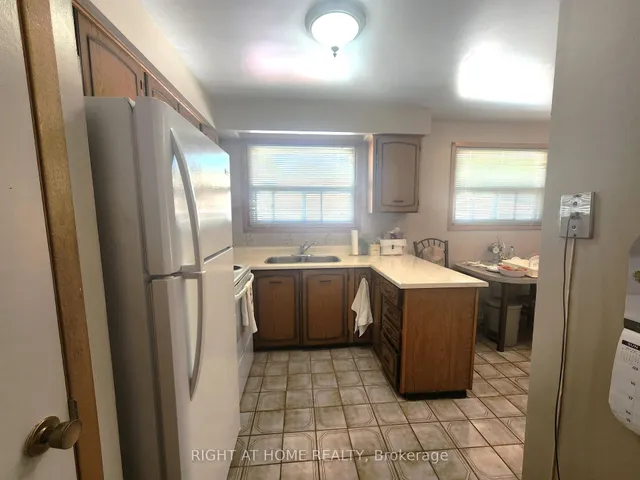 Additional image 6 of 627 Green Meadow Cres