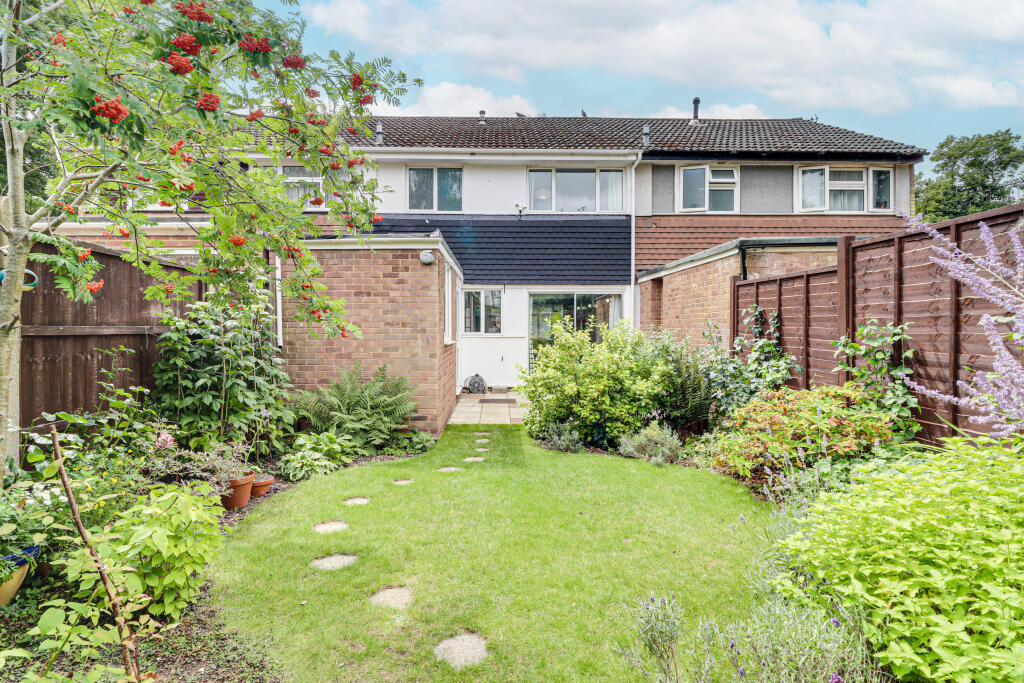 Additional image 14 of Sherwoods Rise, Harpenden, Hertfordshire, AL5