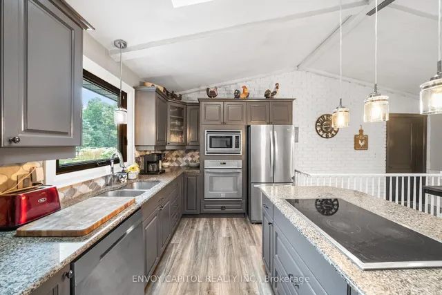 Additional image 9 of 11636 6th Line