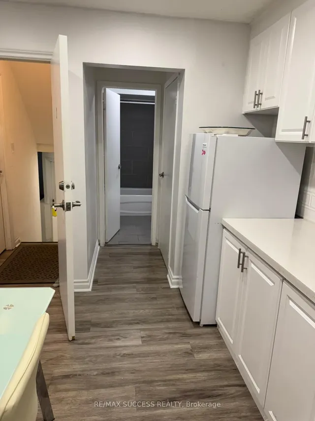 Additional image 42 of 32 Martindale Cres