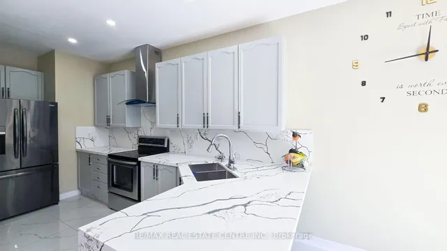 Additional image 12 of 131 Seahorse Ave