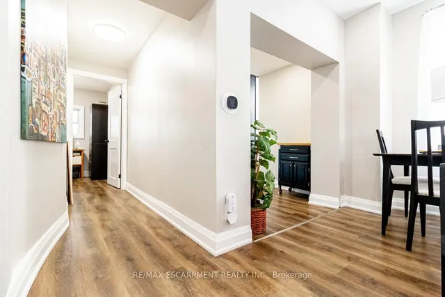 Additional image 10 of 773 Lawrence Rd