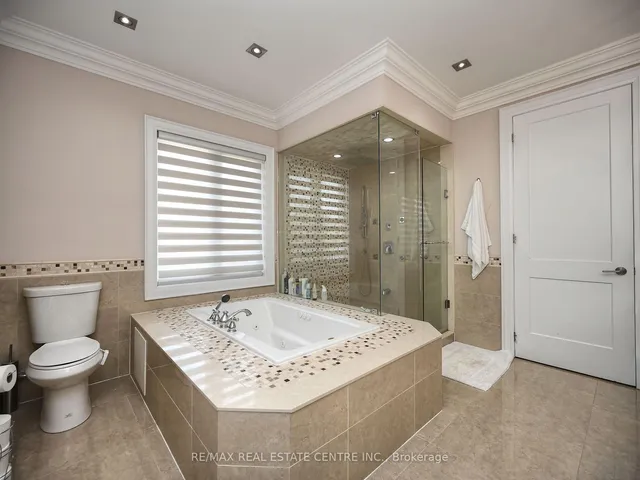 Additional image 8 of 2459 Nichols Dr