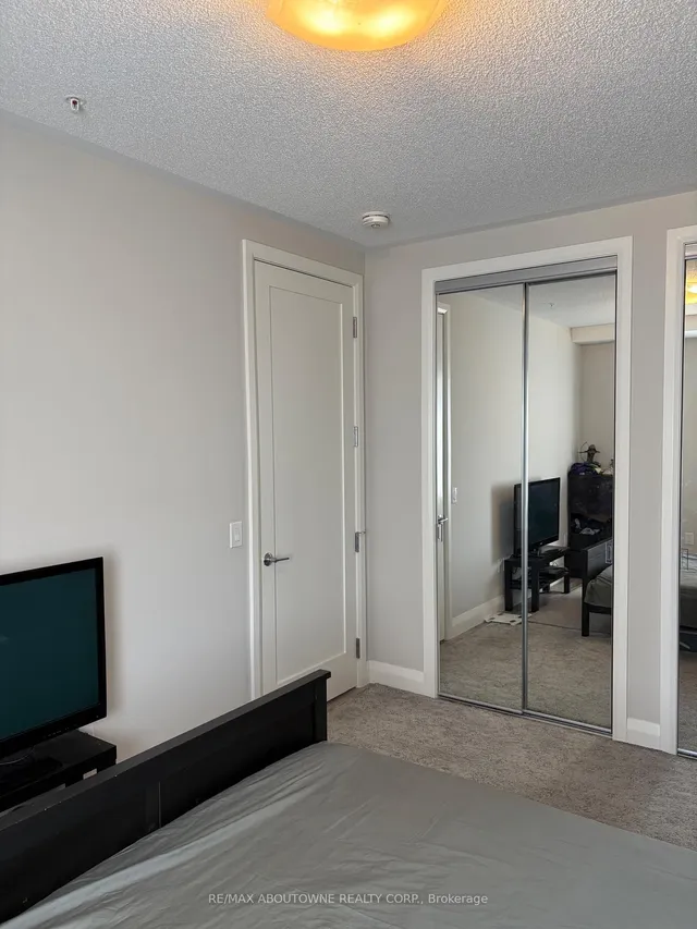 Additional image 14 of 118 King St Unit 419