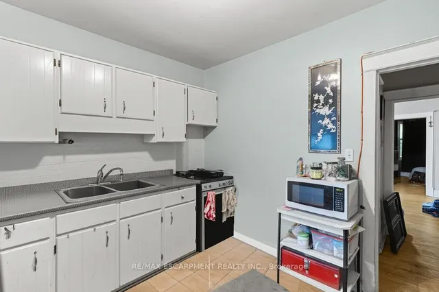 Additional image 12 of 14 Norway Ave