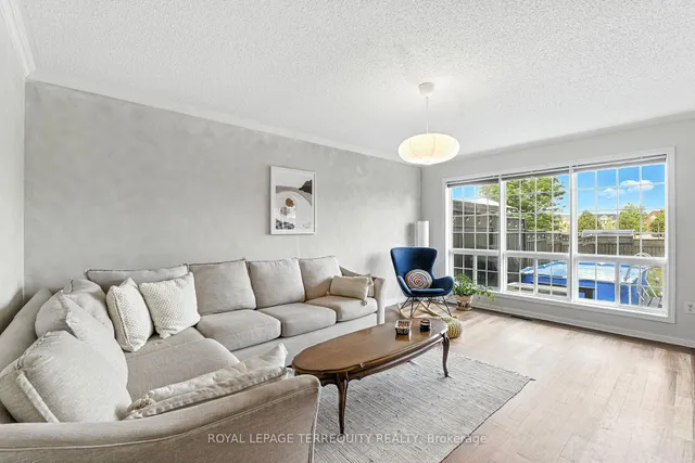 Additional image 9 of 1117 Riddell Cres