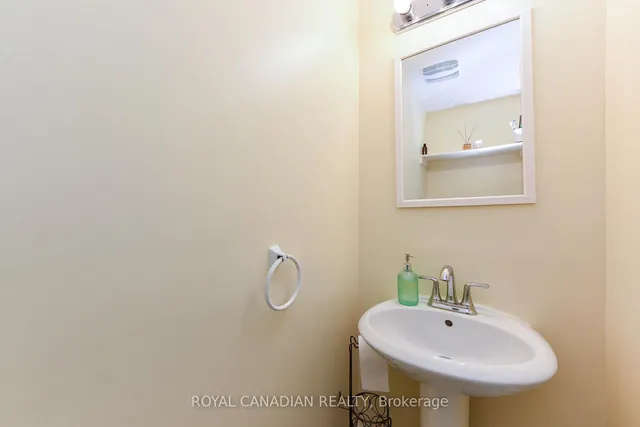 Additional image 6 of 21 Juniper Cres