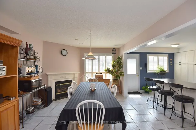 Additional image 9 of 4002 Jarvis Cres