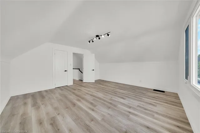 Additional image 27 of 45 Sylvia Cres