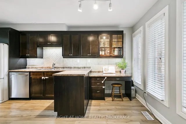 Additional image 10 of 550 Eliza Cres