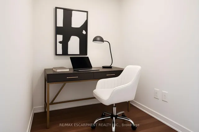 Additional image 3 of 2782 Barton St Unit 814