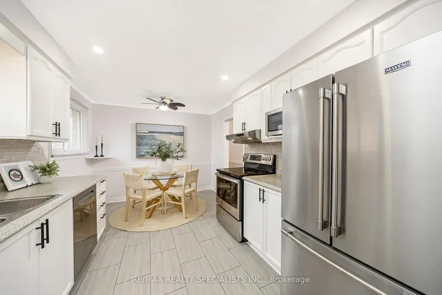 Additional image 17 of 212 Memorial Ave