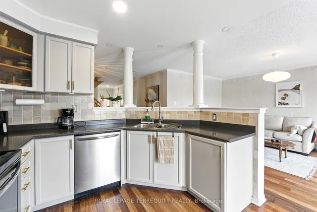 Additional image 15 of 1117 Riddell Cres