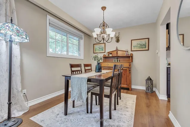 Additional image 10 of 2410 Tait Ave