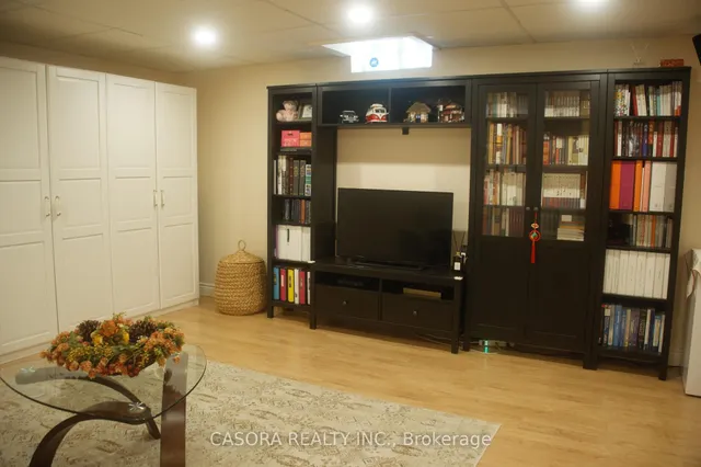 Additional image 18 of 57 Yorkshire Dr