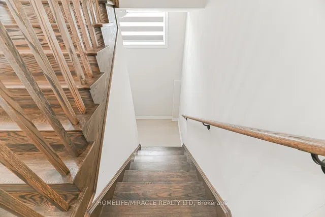 Additional image 42 of 9 Bavenden Cres