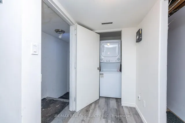 Additional image 37 of 1306 Guelph Line Unit Unit 3