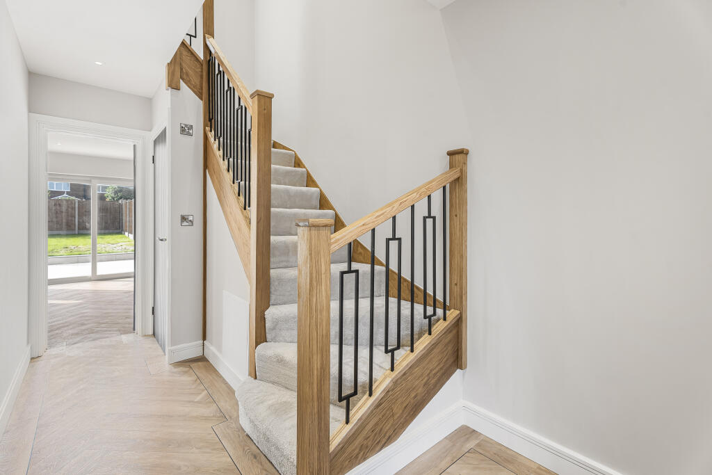 Additional image 17 of White Horse Drive, London Colney, AL2