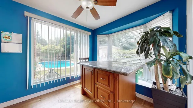 Additional image 18 of 14 Myna Crt