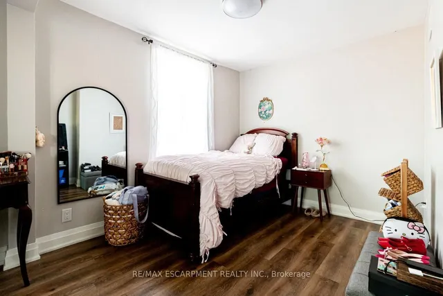 Additional image 32 of 773 Lawrence Rd