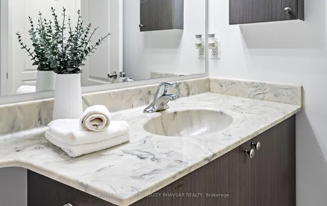 Additional image 28 of 2460 Post Rd Unit 4