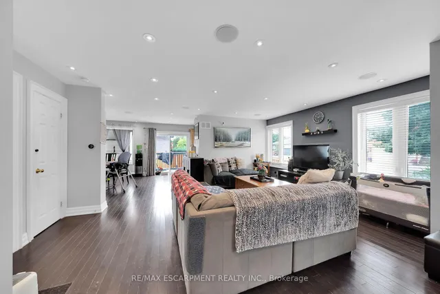 Additional image 7 of 2 Tyler Dr