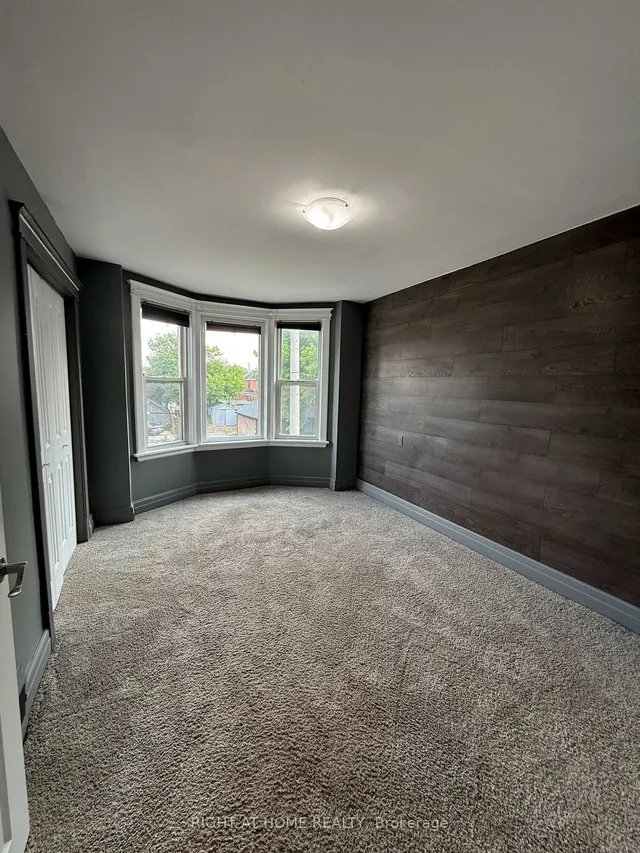 Additional image 26 of 50 Somerset Ave