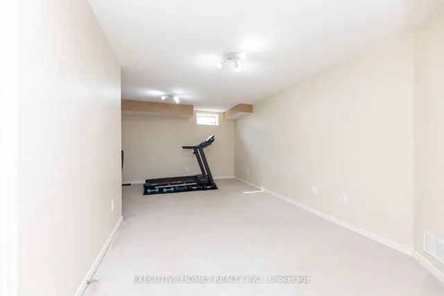 Additional image 38 of 416 Hobbs Cres