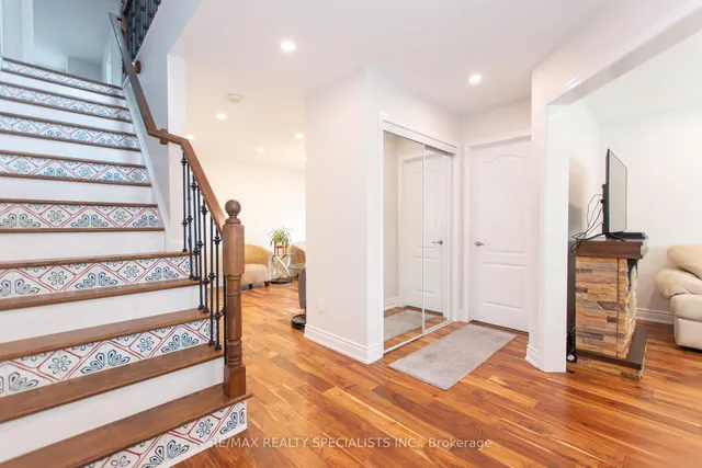 Additional image 9 of 929 Philbrook Dr