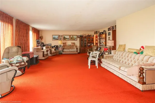 Additional image 6 of 1033 North Service Rd