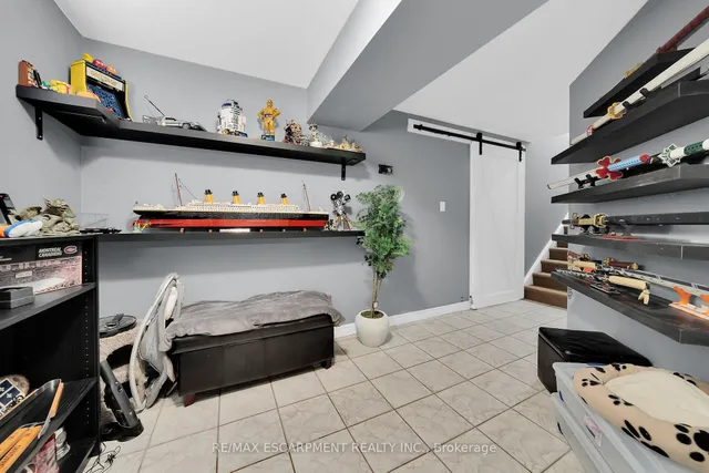 Additional image 32 of 2 Tyler Dr