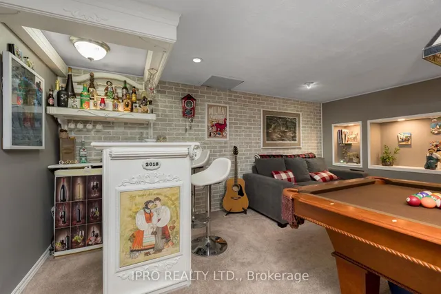 Additional image 32 of 256 Landsborough Ave