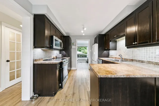 Additional image 14 of 550 Eliza Cres