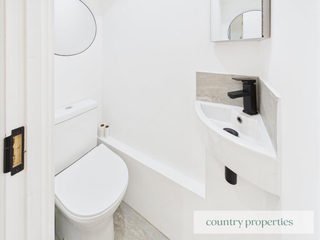 Additional image 4 of Howlands, Welwyn Garden City, AL7