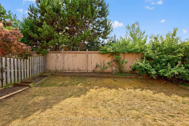 Additional image 17 of 18 Fishing Cres