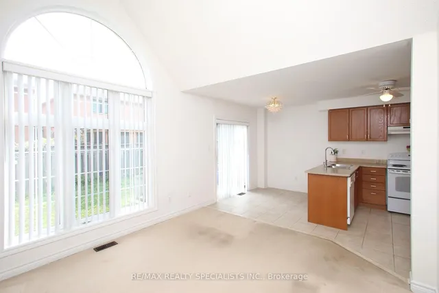 Additional image 9 of 5 Todmorden Dr