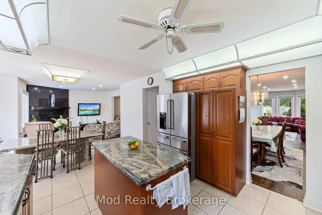 Additional image 10 of 415 Everton Dr