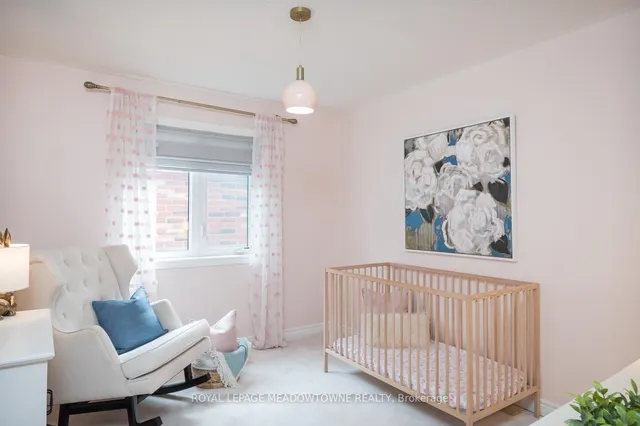 Additional image 30 of 315 Bessborough Dr