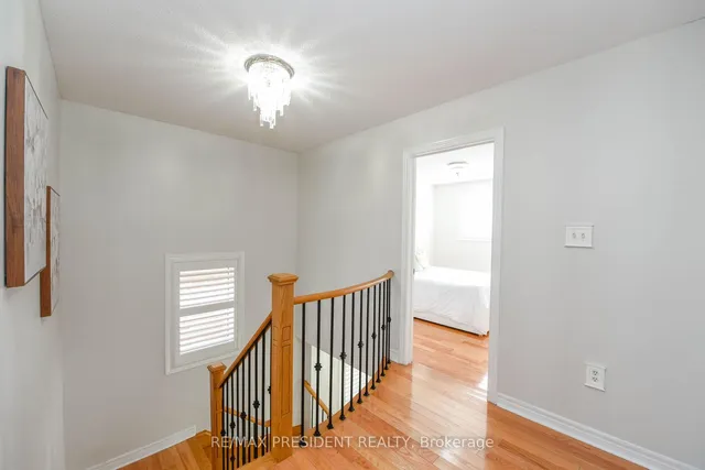 Additional image 25 of 39 Pantomine Blvd