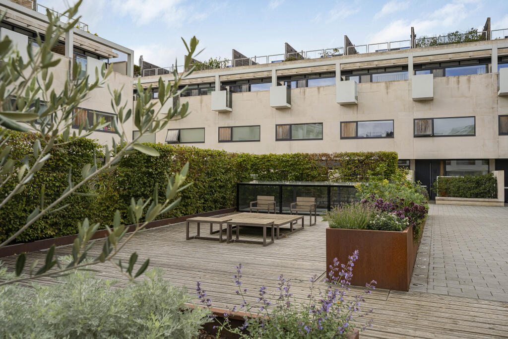 Additional image 19 of Gabriel Square, St. Albans, Hertfordshire, AL1