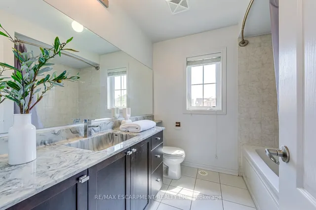 Additional image 30 of 2468 Post Rd Unit 22