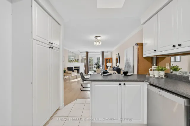 Additional image 8 of 810 Golf Links Rd Unit 2