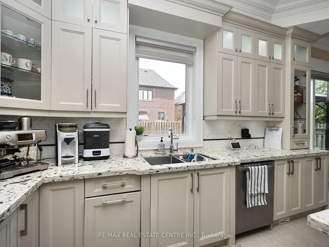 Additional image 46 of 2459 Nichols Dr