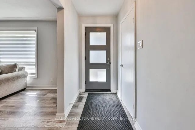 Additional image 6 of 419 Erindale Dr