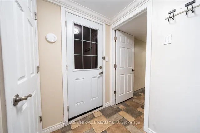 Additional image 41 of 1548 Westminster Pl