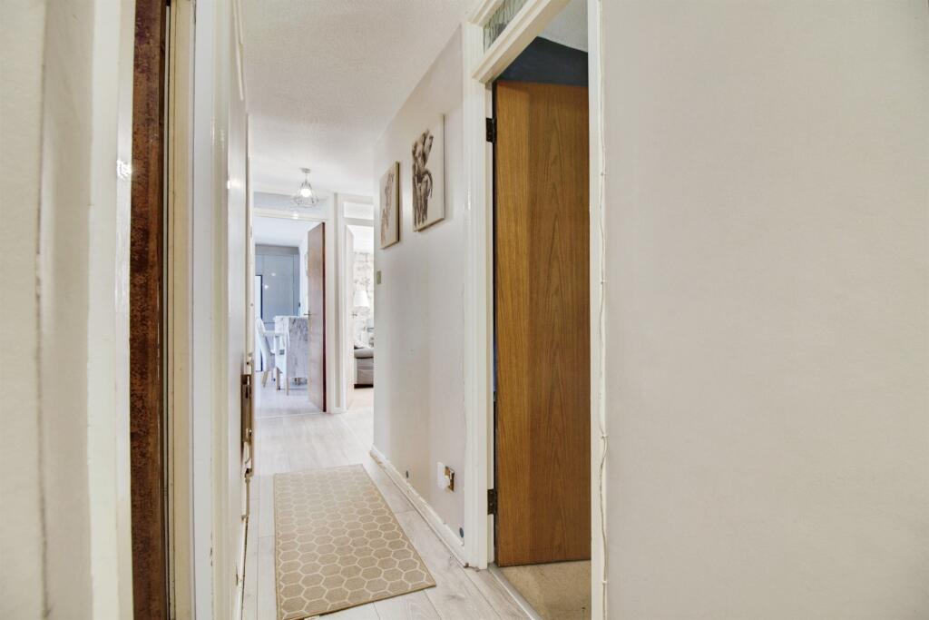 Additional image 13 of Hollyfield, HATFIELD