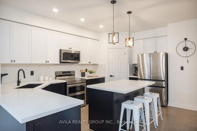 Additional image 19 of 319 Bessborough Dr