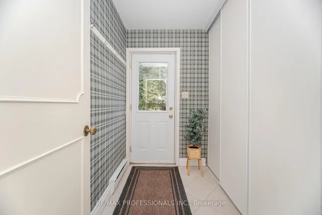 Additional image 22 of 70 Hillside Dr